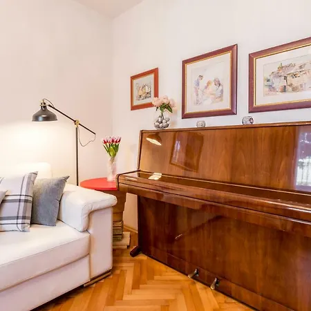 Lalu Apartamento